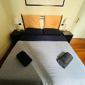 Isola , Milano Italia